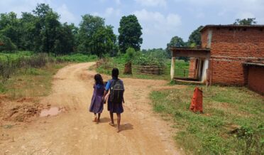 ترقی کی دوڑ میں پیچھے رہ گیاقبائلی اکثریت گاؤں کیراچکا