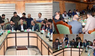 مشیر ناصر اسلم وانی کا گاندر بل کا دورہ ، کئی عوامی وفود سے ملاقات کی