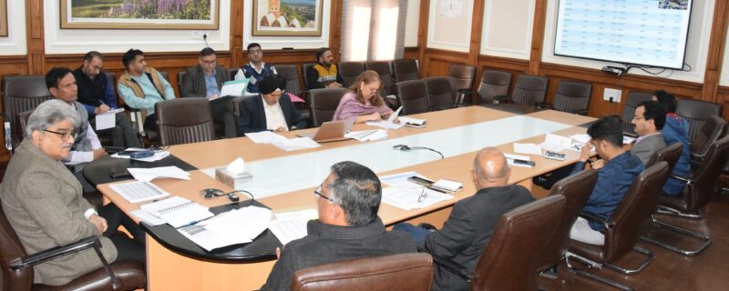 چیف سیکرٹری نے مختلف استفادہ کنندگان پر مبنی اسکیموں کے زمینی سطح پر عمل درآمد کا جائیزہ لیا