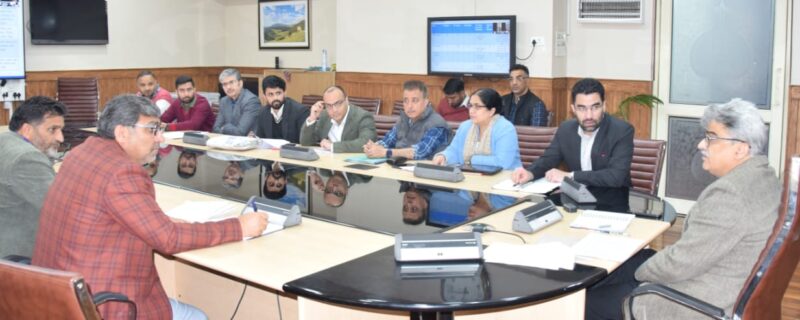 چیف سیکرٹری نے دسمبر تک آیوشمان بھارت معاملوں کا بیک لاگ کلیئر کرنے پر زور