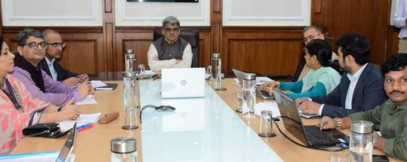 ایس بی ایم ۔ یو :2.0چیف سیکرٹری نے شہر کی صفائی ستھرائی او ر ویسٹ مینجمنٹ کاموں کی عمل آوری کا جائزہ لیا