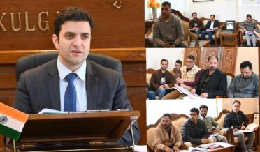 ضلع ترقیاتی کمشنر کولگام نے ’جامع زرعی ترقیاتی پروگرام ‘ کے تحت پیش رفت کا جائزہ لیا