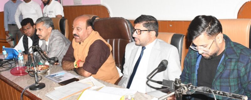 نائب وزیر اعلیٰ نے ضلع راجوری میں کنکٹویٹی کے اہم پروجیکٹوں کا جائزہ لیا