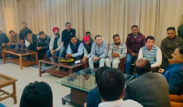 آئی ٹی آئی ٹرینیڈ سی پی ورکر اور لینڈ ڈونر ز ایسو سی ایشن ڈیپوٹیشن کی جاوید احمدرانا سے ملاقات