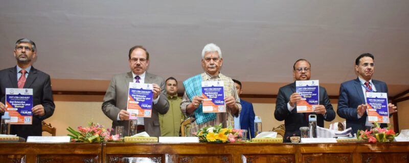 لیفٹیننٹ گورنر کا آئی یو ایس ٹی کے یوم تاسیس سے خطاب