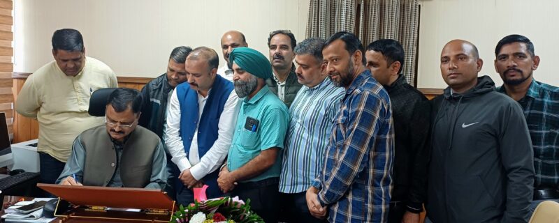 جاوید احمد رانا نے نان گزیٹیڈ فارسٹ آفیسرز ایسو سی ایشن کے مسائل سنے