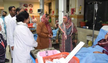 Sakeena Masood conducts surprise inspection of SMHS Hospital, Super Speciality hospital Srinagar