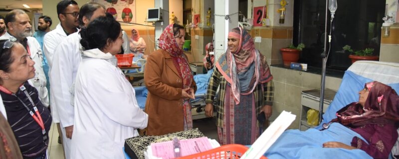 Sakeena Masood conducts surprise inspection of SMHS Hospital, Super Speciality hospital Srinagar