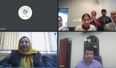 سکینہ مسعود اِیتو نے جاپان کے ’’ ساکورا سائنس پروگرام ‘‘ کیلئے منتخب ڈوڈہ کی طالبہ سونیکا سے بات چیت کی