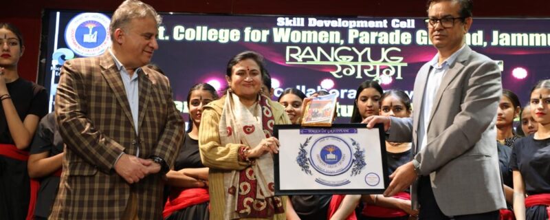 ڈاکٹر ریشمی سنگھ نے طالب علم کی مجموعی ترقی کیلئے جی سی ڈبلیو پریڈ کے اِختراعی تھیٹر پروگرام کی سراہنا کی