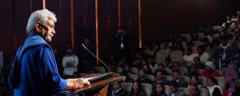 Lieutenant Governor Sh Manoj Sinha addressed the young innovators participating in 'Smart India Hackathon 2024 - Hardware EditionÆ Grand Finale at Galgotias University, Greater Noida