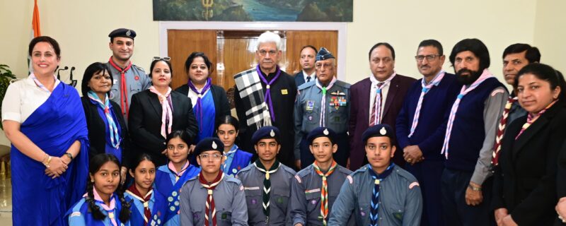 لیفٹنٹ گورنر نے سکاؤٹس اینڈ گائیڈز کے ساتھ بات چیت کی