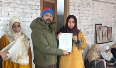خواتین کاریگروں نے کرافٹنگ کی کامیابی میں قائدانہ رول اَدا کیا