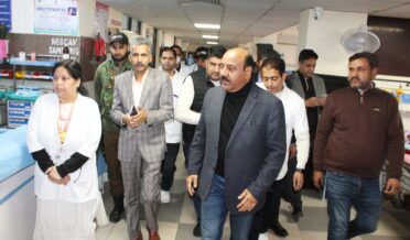 نائب وزیرا علیٰ نے شالامار ہسپتال کا دورہ کیا