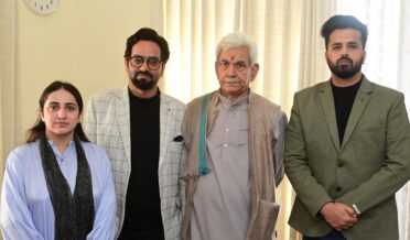 وجاہت فاروق بٹ ایل جی منوج سنہا سے ملاقی