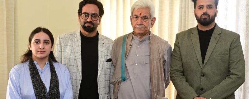 وجاہت فاروق بٹ ایل جی منوج سنہا سے ملاقی