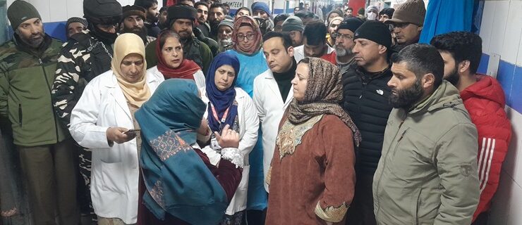 سکینہ ایتو نے سرینگر کے ایل ڈی ہسپتال کا اچانک معائینہ کیا ، طبی سہولیات کا جائیزہ لیا