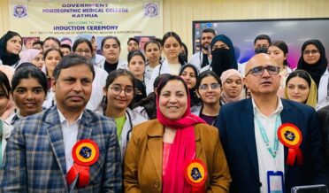سکینہ ایتو نے جی ایم سی کٹھوعہ کا دورہ کیا ، بی ایچ ایم ایس کے پہلے بیچ کی شمولیتی تقریب کی صدارت کی