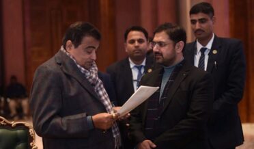 Satish Sharma calls on Union Minister_ discusses issues regarding road, transport infra in J&