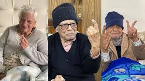 دہلی اسمبلی انتخاب 5:فروری سے پہلے ہی حق رائے دہی کا استعمال شروع، کئی لوگوں نے ڈالا ووٹ