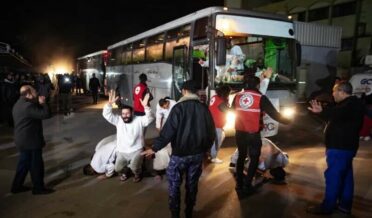 4 شہریوں کی میتیں ملنے پر اسرائیل نے 456 فلسطینی قیدی رہا کردیے، 97 مصر جلاوطن