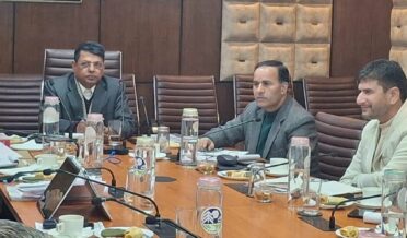 ایڈیشنل چیف سیکرٹری تعلیم نے صوبہ کشمیر کے تعلیمی منظر نامے کا جائزہ لیا