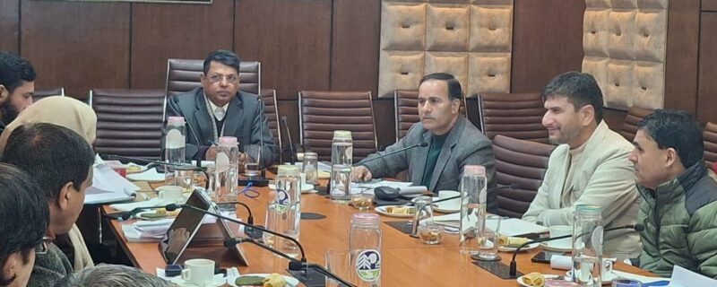 ایڈیشنل چیف سیکرٹری تعلیم نے صوبہ کشمیر کے تعلیمی منظر نامے کا جائزہ لیا