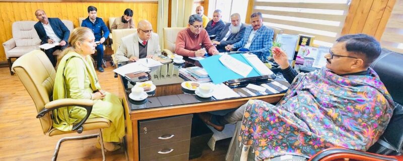 وزیر جنگلات نے ماحولیات کے تحفظ کے ساتھ ترقی کی صف بندی کی ہدایت دی