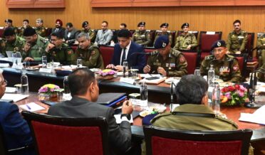 لیفٹیننٹ گورنر نے جموں میں سیکورٹی صورتحال کا جائیزہ لینے کیلئے اعلیٰ سطحی میٹنگ کی صدارت کی