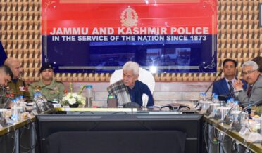 لفٹینٹ گورنر نے وادی کشمیر میں سیکورٹی صورتحال کا جائیزہ لینے کیلئے اعلیٰ سطحی میٹنگ کی صدارت کی