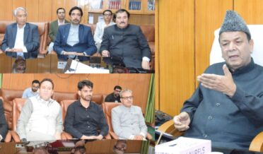 سپیکرعبدالرحیم راتھر نے آل پارٹی میٹنگ میں نتیجہ خیز بجٹ سیشن کیلئے غیر جانبدارانہ طرزِ عمل کا عزم کیا