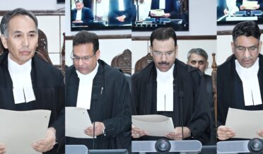 چیف جسٹس نے ایڈیشنل ججز کو بطور جج حلف دِلایا