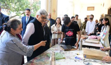 چیف سیکرٹری نے انسٹی ٹیوٹ آف میوزک اینڈ فائن آرٹس کے کام کا جائیزہ لیا