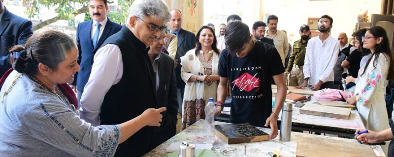 چیف سیکرٹری نے انسٹی ٹیوٹ آف میوزک اینڈ فائن آرٹس کے کام کا جائیزہ لیا