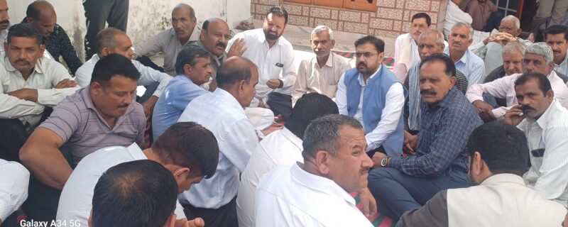 نائب وزیر اعلیٰ اور ستیش شرما شہید جگبیر سنگھ کی آخری رسومات میں شریک ہوئے