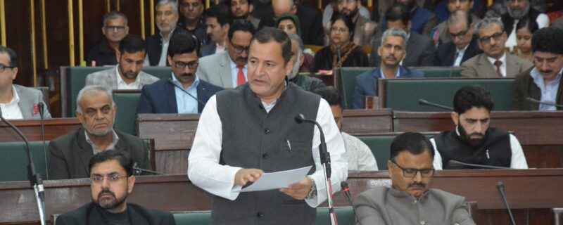 حکومت اودھمپور میں نِچ فصلوںاورغیر ملکی سبزیوں کی کاشت پر توجہ دے رہی ہے ۔ وزیر زراعت