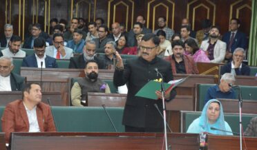 فنڈنگ ایجنسی کی عدم دستیابی کے باعث 1,276کروڑ روپے اور 200 کیوسک واٹر سکیم شروع نہ ہوسکی ۔جاوید احمد رانا