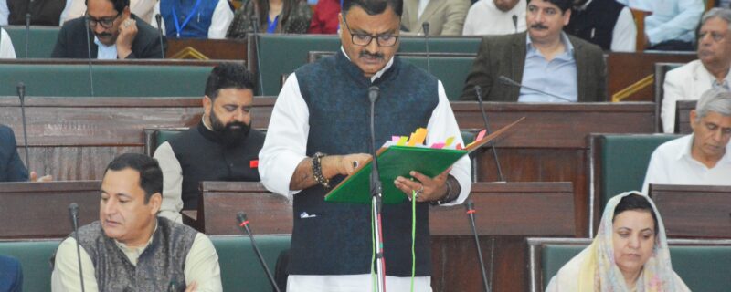 جموں وکشمیر میں 18,000 میگاواٹ پن بجلی کی صلاحیت ہے ۔ جاوید احمد رانا