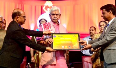 لیفٹیننٹ گورنر نے مقامی ٹیلنٹ کو فروغ دینے کیلئے وقف ایک مختصر فلم فیسٹول توی فلم اُتسو کا اِفتتا ح کیا