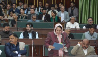 کینسر کے علاج او رصحت کے بنیادی ڈھانچے کو بہتر بنایا جارہا ہے ۔ وزیر صحت