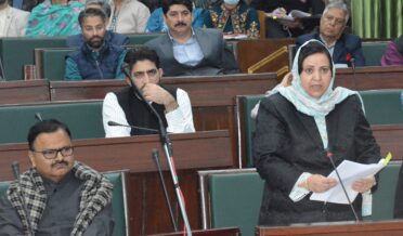 منشیات کے عادی اَفراد کے علاج اور باز آباد کاری کیلئے کشمیر میں 11 اور جموں میں 9 اے ٹی ایف کام کر رہے ہیں۔ سکینہ اِیتو