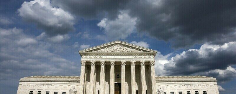 امریکی سپریم کورٹ ٹرمپ کو غیرملکی امدادی گروپوں کی ادائیگی روکنے کی اجازت نہیں دے گی