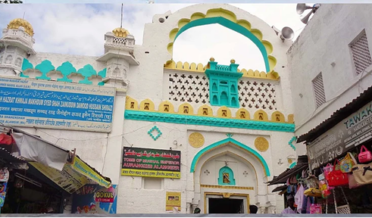 اورنگ زیب کے مقبرے پر سخت سیکورٹی، ہندو تنظیموں کا احتجاج جاری