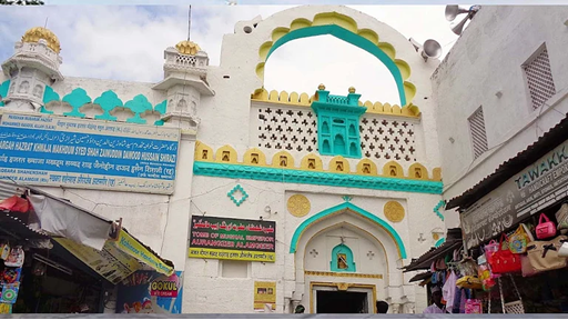 اورنگ زیب کے مقبرے پر سخت سیکورٹی، ہندو تنظیموں کا احتجاج جاری