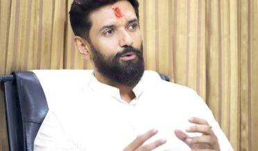 لوگ برسوں سے سڑکوں پر نماز پڑھ رہے ہیں: چراغ پاسوان