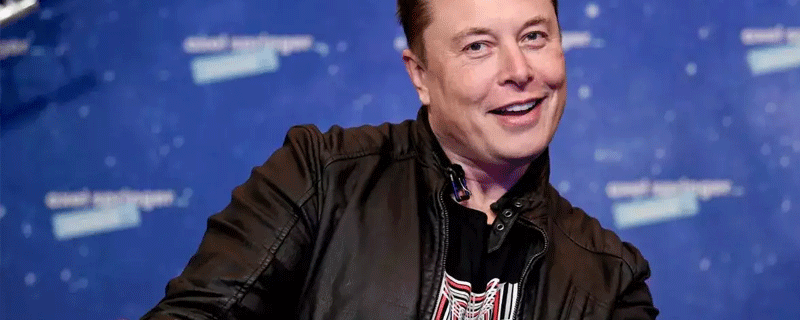 ایلون مسک دنیا کے پہلے کھرب پتی بننے کے راہ پر