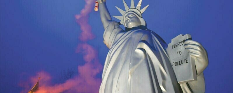 ٹرمپ کی پالیسیوں سے یورپی ممالک سخت ناراض،فرانسیسی رہنما نے امریکہ سے’اسٹیچیوآف لبرٹی‘ واپس کرنے کا مطالبہ کر دیا