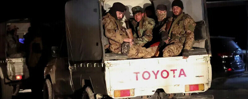 شام میں حکومتی فورسز اور معزول صدر کے حامیوں میں شدید جھڑپیں، 70 افراد ہلاک