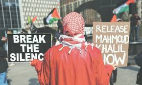 امریکا:فلسطین کے حامی مسلمان طلبہ کو ملک بدری کا خدشہ، عدلیہ سے امید لگالی