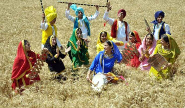 بیساکھی کا تہوار وادی بھر میں جوش اور جذبے کے ساتھ منایا گیا